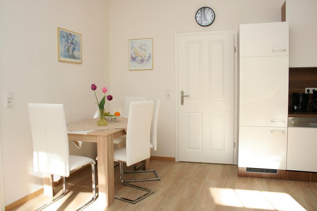 Wald Villa Üssbach Alf Habitación foto